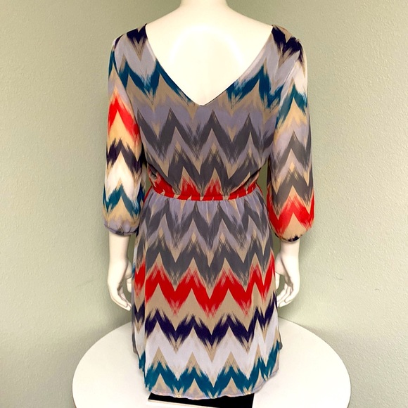 BeBop Double V-Neck Chevron Dress 3/4 Semi Sheer Sleeves Stretchy Waistband SzM - Picture 3 of 8